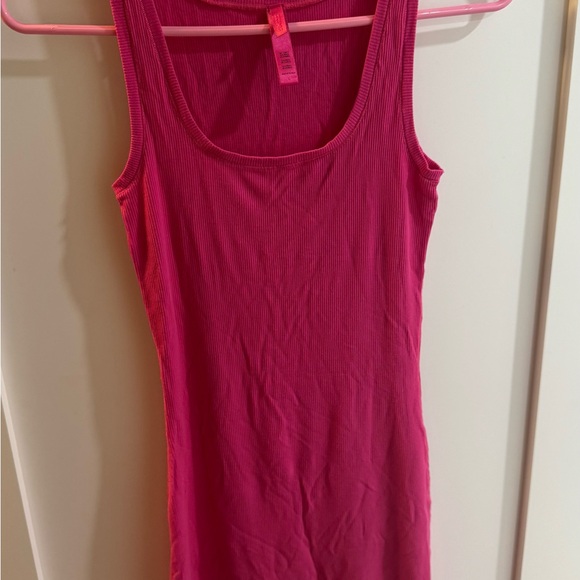 Pink Ribbed Top - Picture 2 of 3